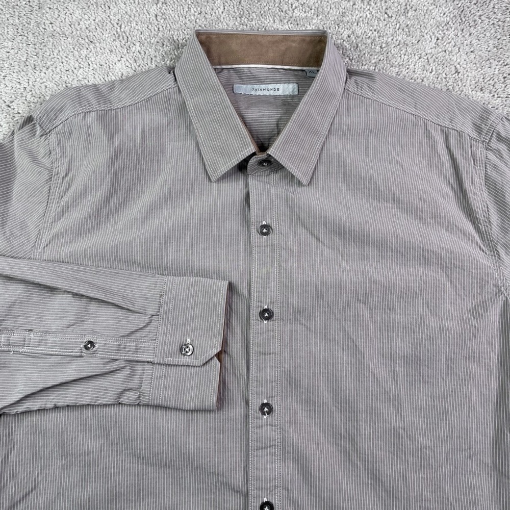 7 Diamonds Shirt Mens XL Grey Tan Stripes Slim Fit Radio Protector Button Up‎